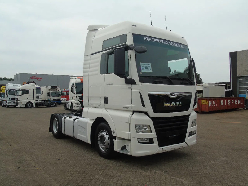 MAN TGX 18.460 + euro 6 + 6x in stock - Tractor head: gambar 4 MAN TGX 18.460 + euro 6 + 6x in stock - Tractor head: gambar 4