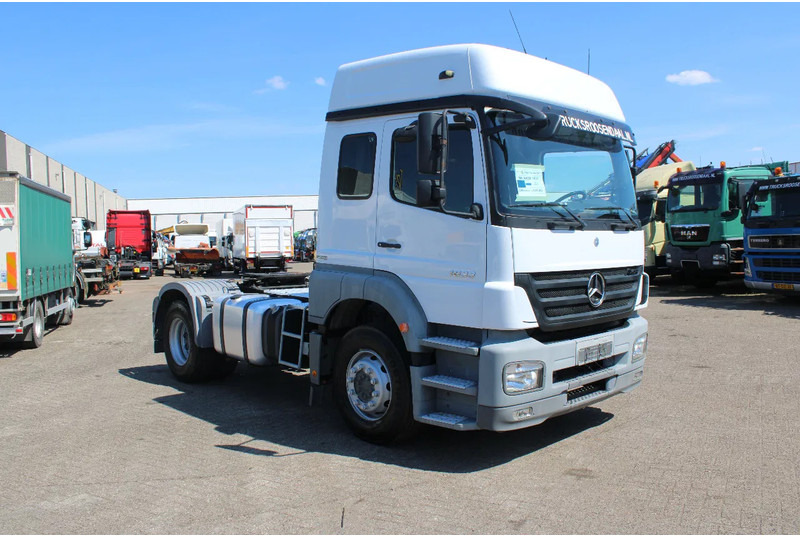 Mercedes-Benz Axor 1833 + manual + RETARDER! 122.939 km orginal! perfect condition + EURO 5 - Tractor head: gambar 4 Mercedes-Benz Axor 1833 + manual + RETARDER! 122.939 km orginal! perfect condition + EURO 5 - Tractor head: gambar 4