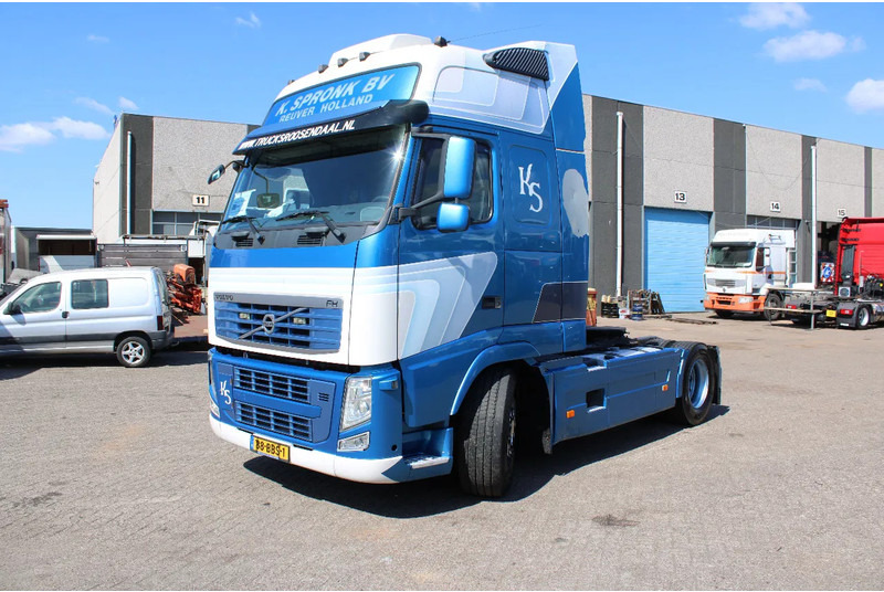 Volvo FH 460 XL cabine + euro 5 + spoiler - Tractor head: gambar 3 Volvo FH 460 XL cabine + euro 5 + spoiler - Tractor head: gambar 3