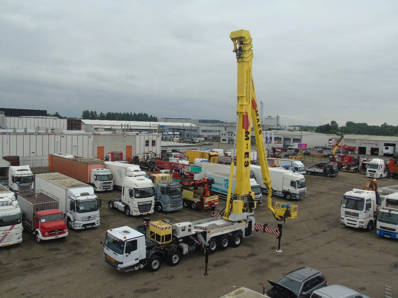 Mercedes-Benz Actros 4148 + 84 meters + 10x4 - Truk: gambar 4 Mercedes-Benz Actros 4148 + 84 meters + 10x4 - Truk: gambar 4