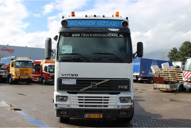 Volvo FH 12.420 + Euro 2 + 6x2 + Manual - Truk sasis: gambar 2 Volvo FH 12.420 + Euro 2 + 6x2 + Manual - Truk sasis: gambar 2