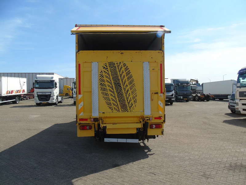 Volvo FL 240 + MANUAL + lift - Truk box: gambar 4 Volvo FL 240 + MANUAL + lift - Truk box: gambar 4