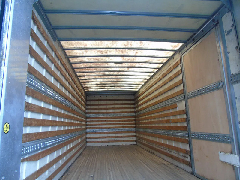 Truk box Volvo FM 9.340 + SPECIAL LIFT 2 ETAGE + EURO 5: gambar 6 Truk box Volvo FM 9.340 + SPECIAL LIFT 2 ETAGE + EURO 5: gambar 6