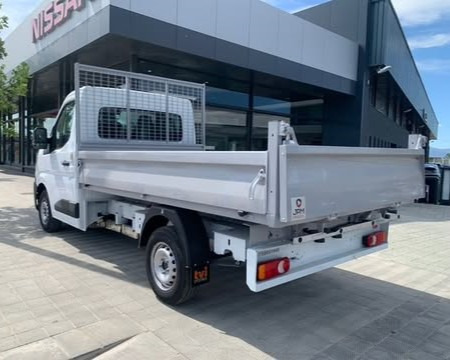 Nissan - Truk jungkit: gambar 3 Nissan - Truk jungkit: gambar 3