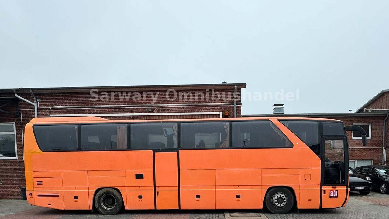 Mercedes-Benz 350 SHD*RHD Tourismo*V8 Motor*53 Sitze*Klima*404 - Bus pariwisata: gambar 4 Mercedes-Benz 350 SHD*RHD Tourismo*V8 Motor*53 Sitze*Klima*404 - Bus pariwisata: gambar 4