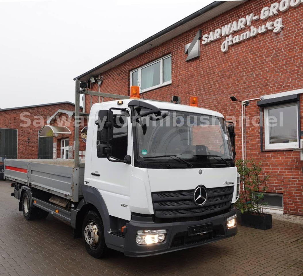 Mercedes-Benz Atego 821*Automatik*Tüv:04.2026*Pritsche*7080 mm - Truk flatbed: gambar 1 Mercedes-Benz Atego 821*Automatik*Tüv:04.2026*Pritsche*7080 mm - Truk flatbed: gambar 1