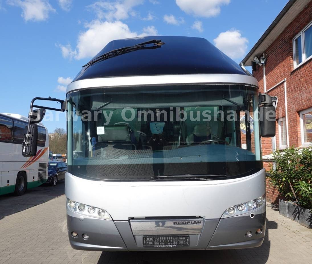 Neoplan Starliner C *N 5217*SHD*55-Sitze*Cityliner*EEV* - Bus pariwisata: gambar 4 Neoplan Starliner C *N 5217*SHD*55-Sitze*Cityliner*EEV* - Bus pariwisata: gambar 4