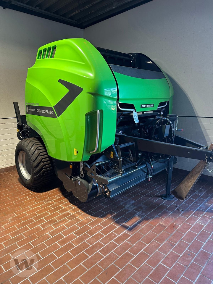 Deutz-Fahr VARIMASTER 765 - Baler bulat: gambar 1 Deutz-Fahr VARIMASTER 765 - Baler bulat: gambar 1