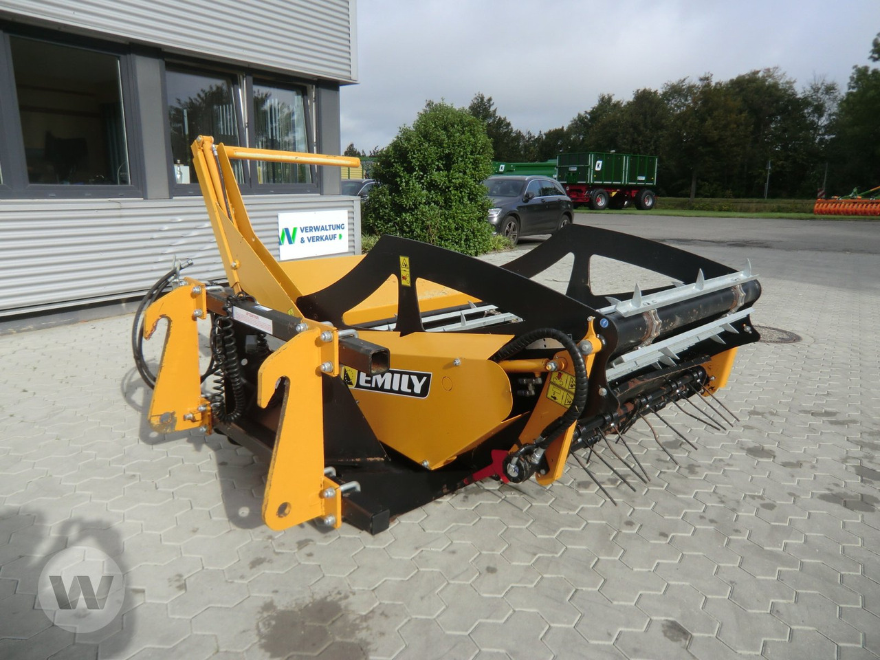 Emily DELTA - Pembungkus bale: gambar 2 Emily DELTA - Pembungkus bale: gambar 2