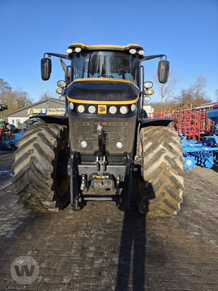 JCB FasTrac 8330 - Traktor: gambar 3 JCB FasTrac 8330 - Traktor: gambar 3