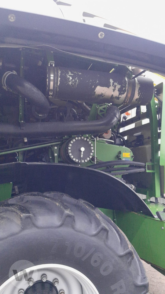 Krone Big X 780 - Pemanen hijauan: gambar 3 Krone Big X 780 - Pemanen hijauan: gambar 3