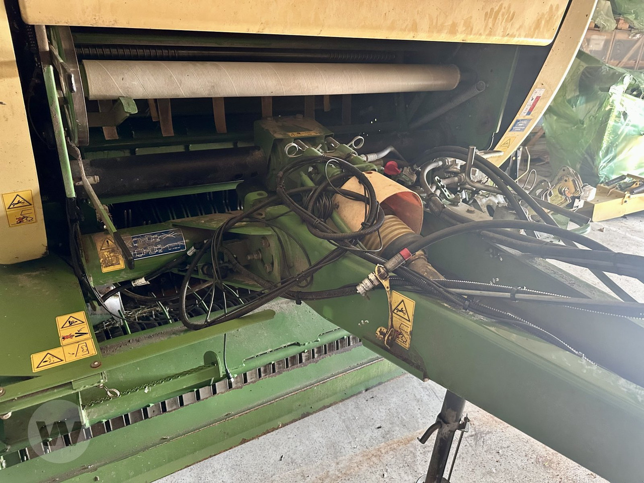 Krone Comprima CF 155 XC - Baler bulat: gambar 4 Krone Comprima CF 155 XC - Baler bulat: gambar 4