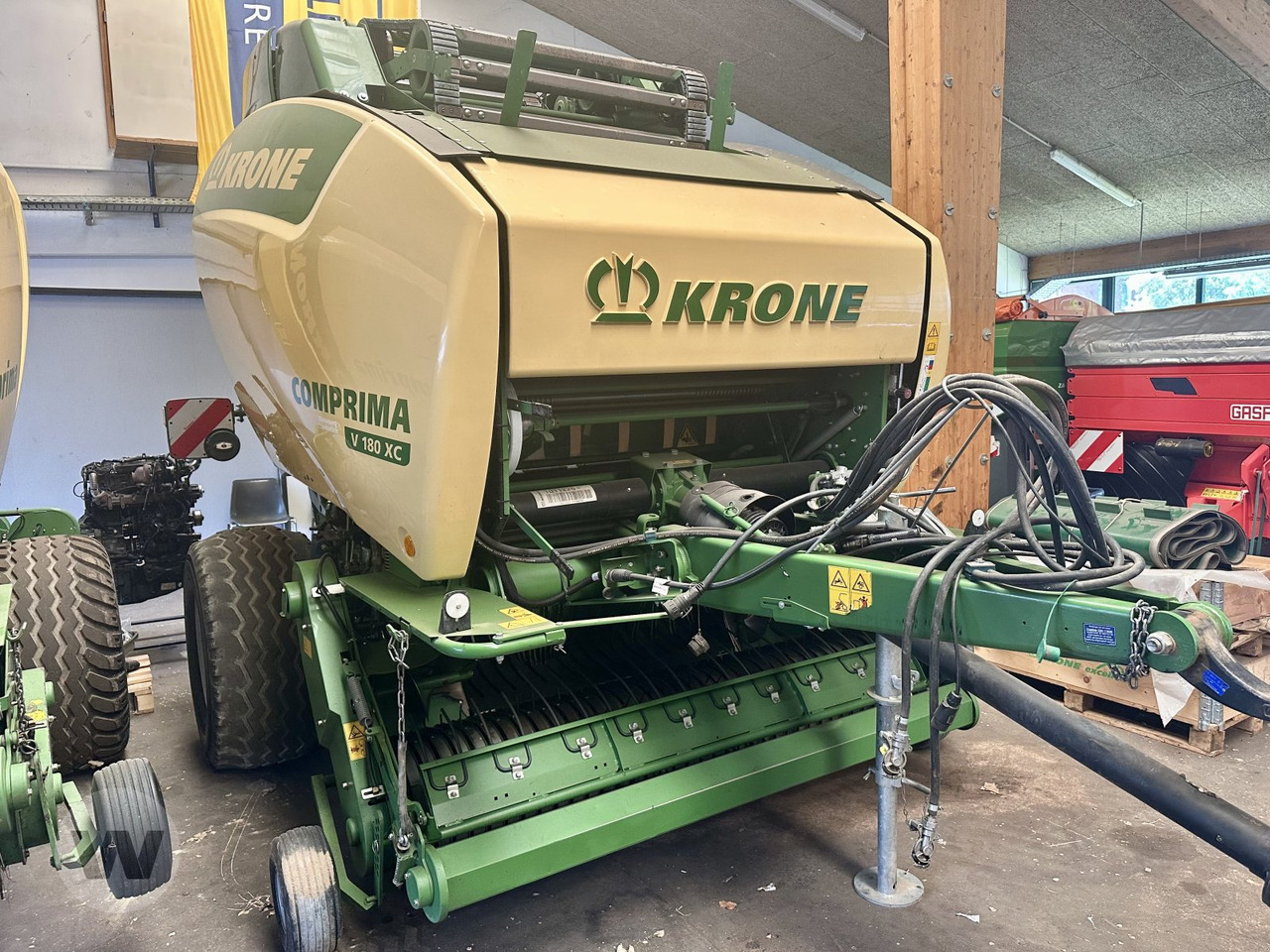 Krone Comprima V 180 XC - Baler bulat: gambar 1 Krone Comprima V 180 XC - Baler bulat: gambar 1