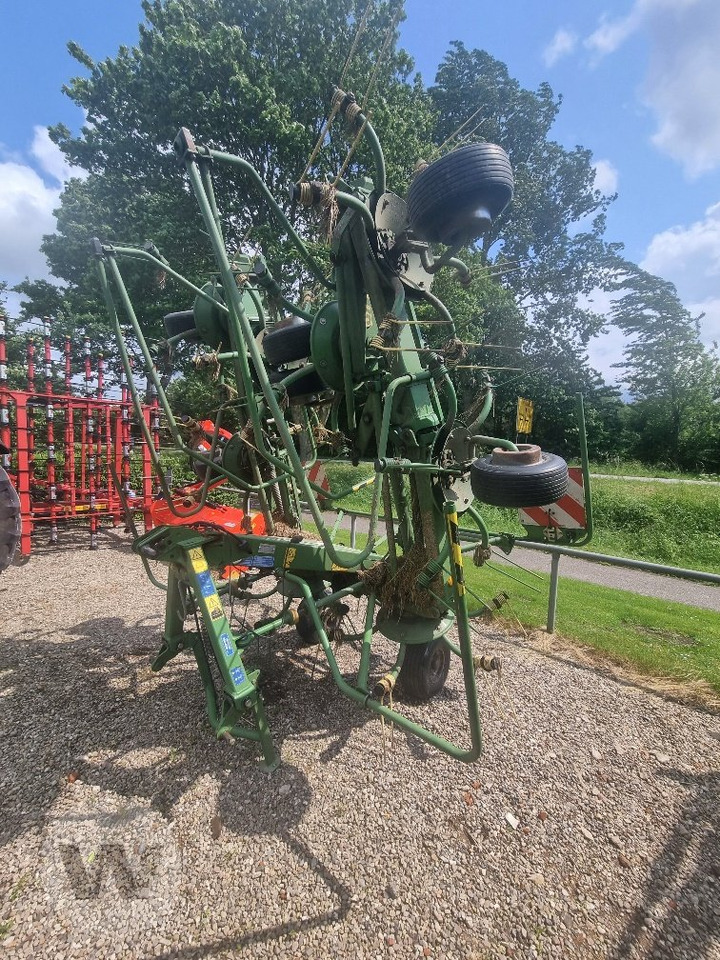 Krone KW 8.82/8 - Tedder/ Menyapu: gambar 5 Krone KW 8.82/8 - Tedder/ Menyapu: gambar 5