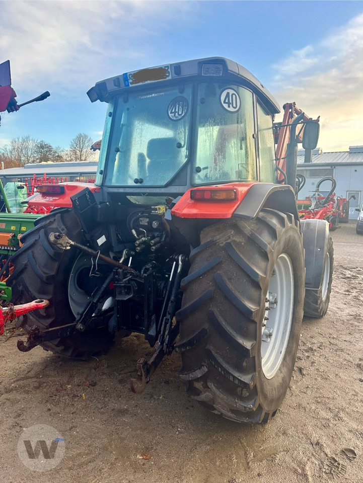 Massey Ferguson 4345 - Traktor: gambar 4 Massey Ferguson 4345 - Traktor: gambar 4