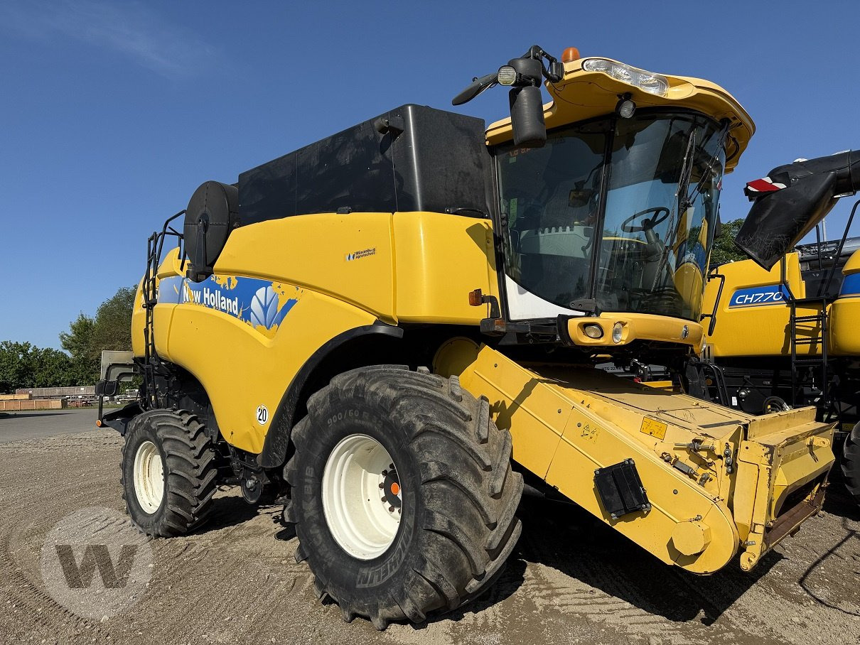 New Holland CX 8090 - Pemanen gabungan: gambar 1 New Holland CX 8090 - Pemanen gabungan: gambar 1