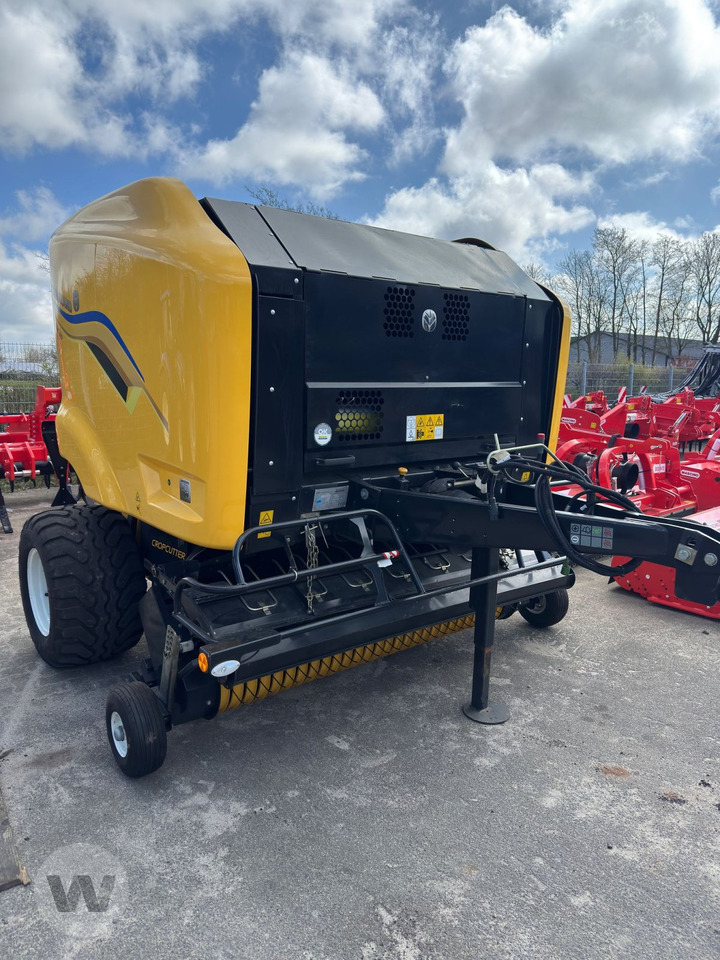 New Holland RB 125 RC - Baler bulat: gambar 3 New Holland RB 125 RC - Baler bulat: gambar 3