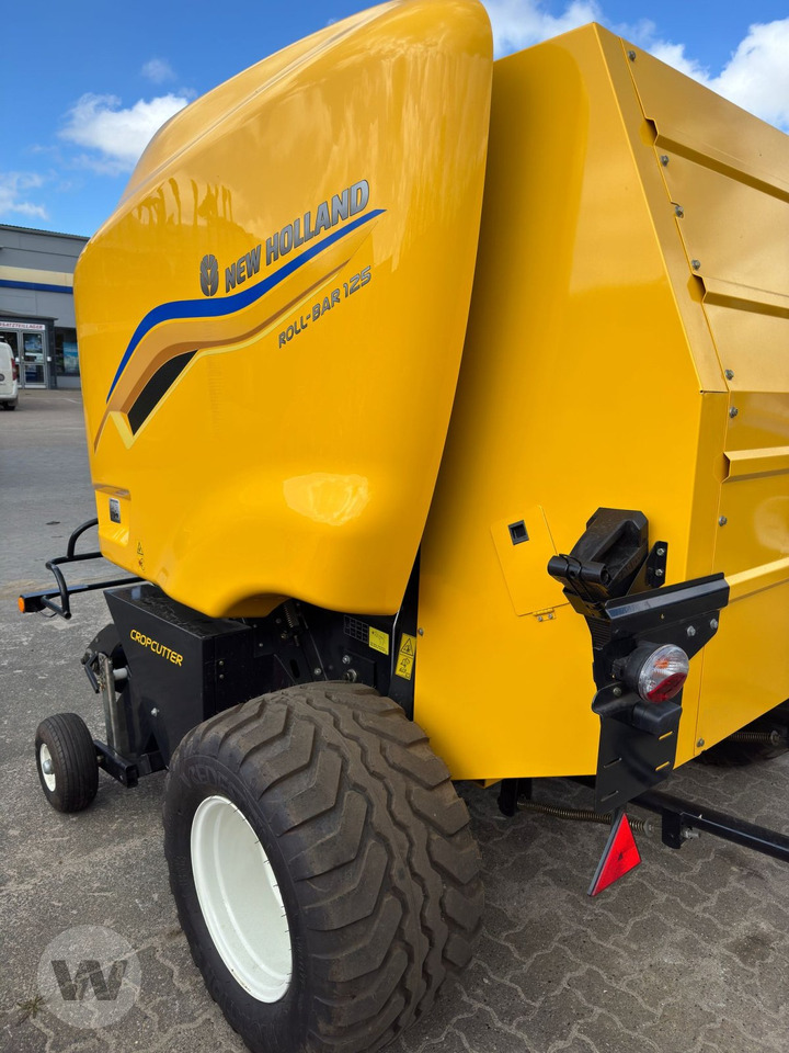 New Holland RB 125 RC - Baler bulat: gambar 1 New Holland RB 125 RC - Baler bulat: gambar 1