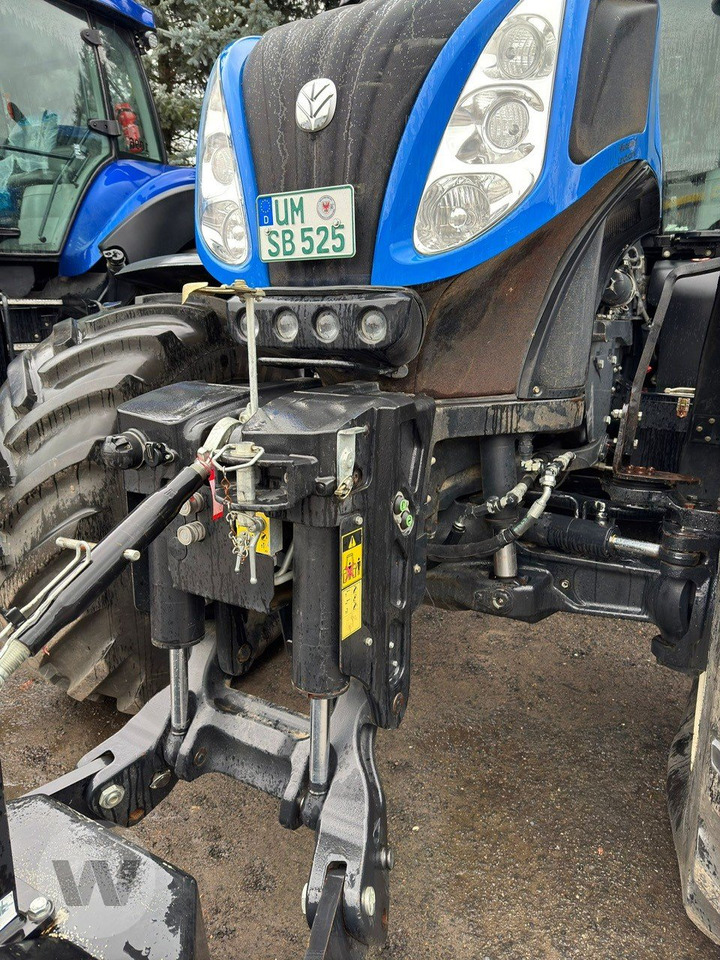 New Holland T8.410 - Traktor: gambar 4 New Holland T8.410 - Traktor: gambar 4