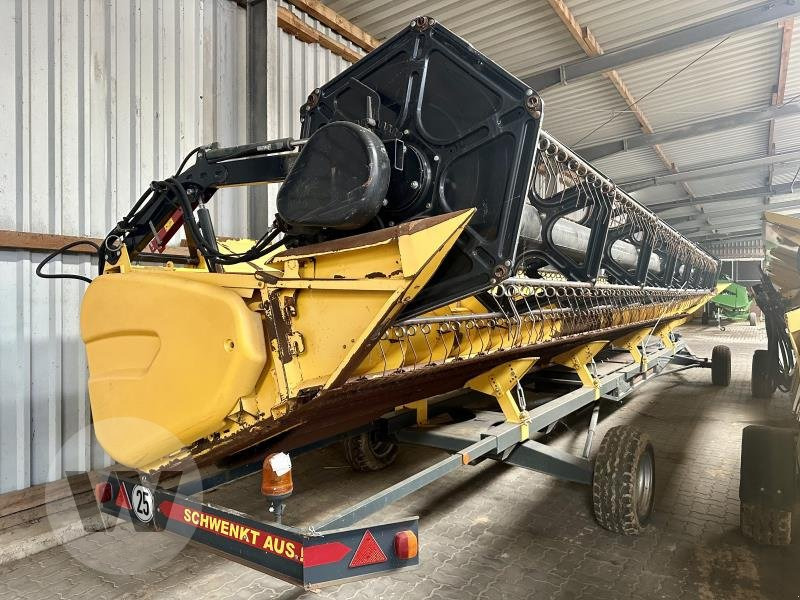 New Holland VARIFEED 35V - Header biji-bijian: gambar 1 New Holland VARIFEED 35V - Header biji-bijian: gambar 1