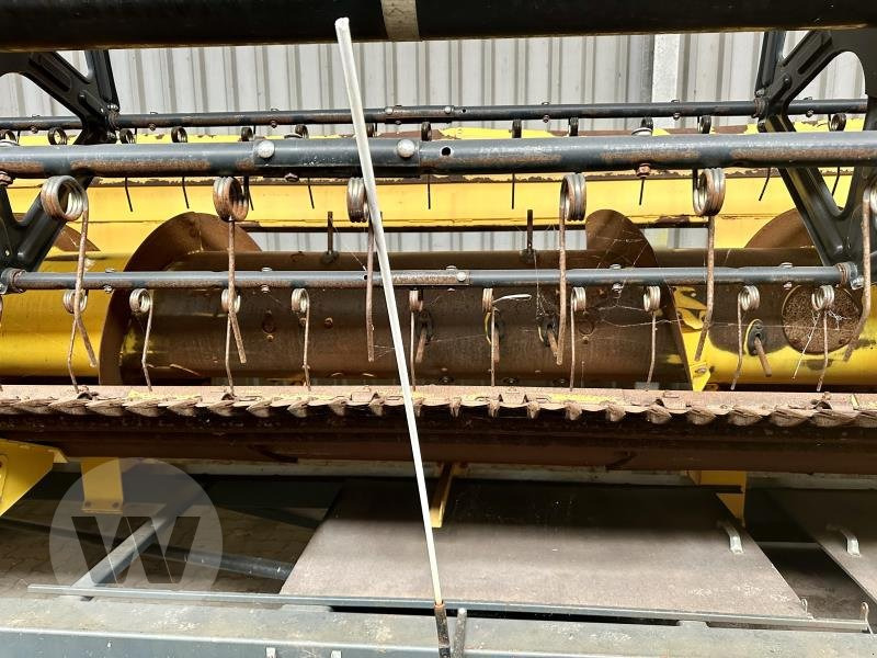 New Holland VARIFEED 35V - Header biji-bijian: gambar 5 New Holland VARIFEED 35V - Header biji-bijian: gambar 5
