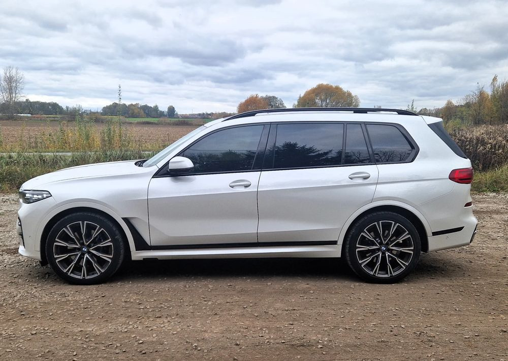 BMW X7 M50i sport - Mobil SUV: gambar 4 BMW X7 M50i sport - Mobil SUV: gambar 4