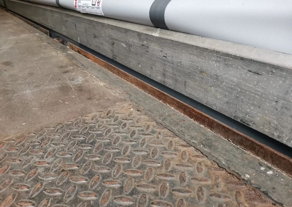 Semi-trailer dengan terpal samping Krone STANDARD FIRANKA: gambar 6 Semi-trailer dengan terpal samping Krone STANDARD FIRANKA: gambar 6