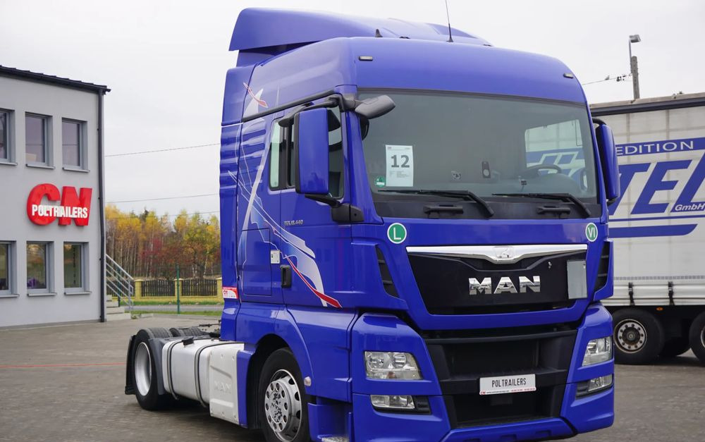 MAN 2 szt. Low-Deck i Standard TGX 18.440 - Tractor head: gambar 1 MAN 2 szt. Low-Deck i Standard TGX 18.440 - Tractor head: gambar 1