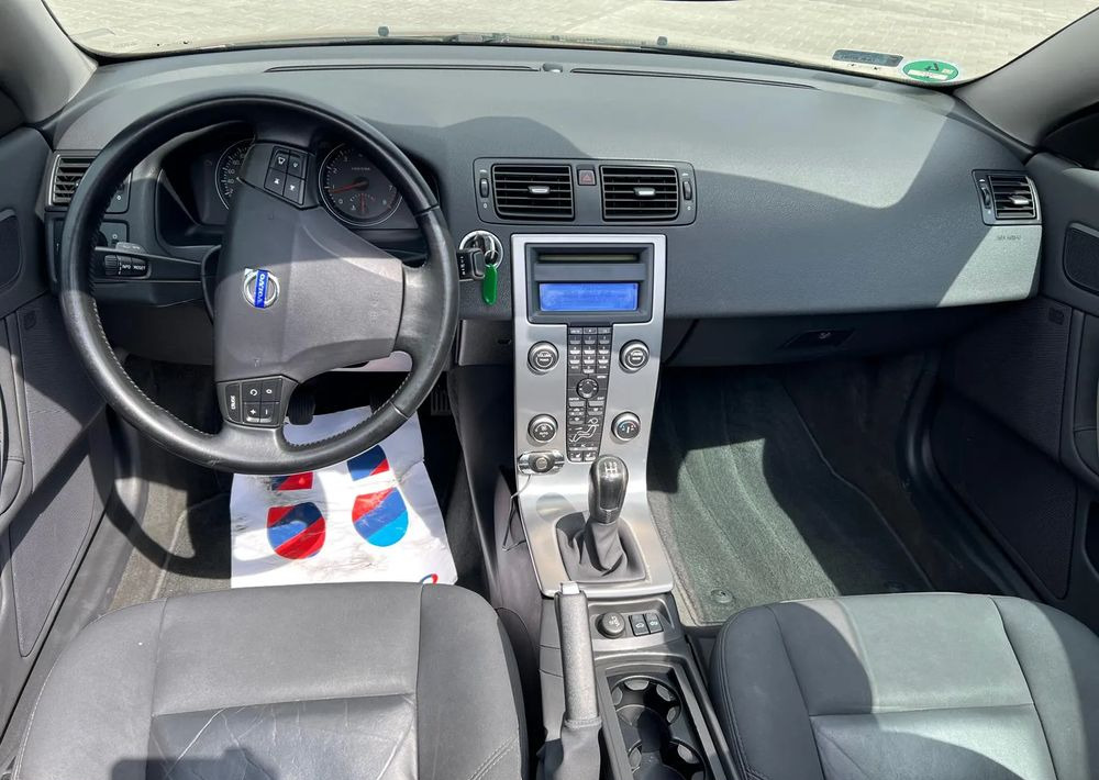 Volvo C70 2.4 Momentum - Mobil: gambar 5 Volvo C70 2.4 Momentum - Mobil: gambar 5
