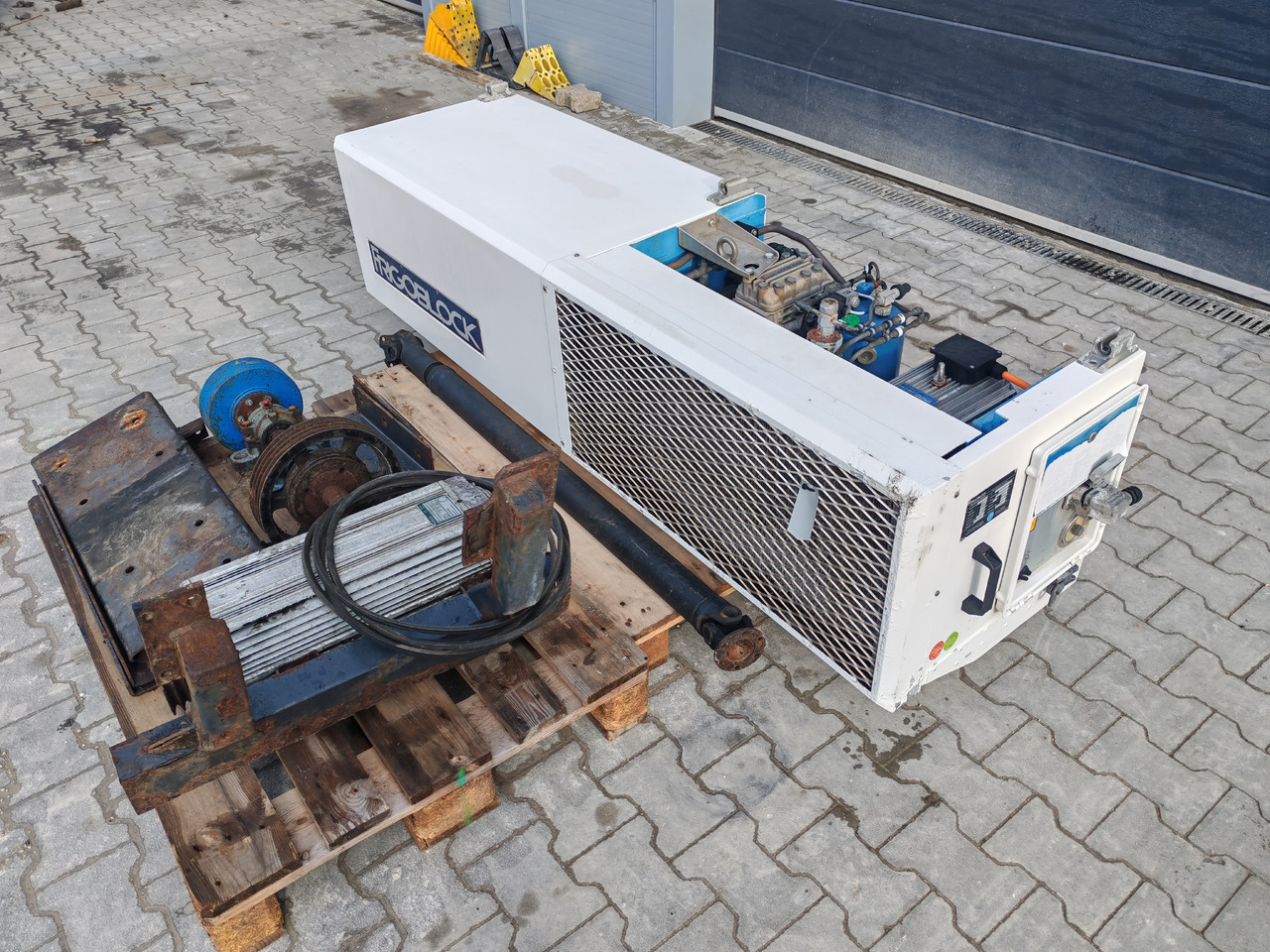 FRIGOBLOCK FK13 / G24 V03K516 / DP132-150/4 / COMPLETE SET - Sistem pendingin: gambar 4 FRIGOBLOCK FK13 / G24 V03K516 / DP132-150/4 / COMPLETE SET - Sistem pendingin: gambar 4