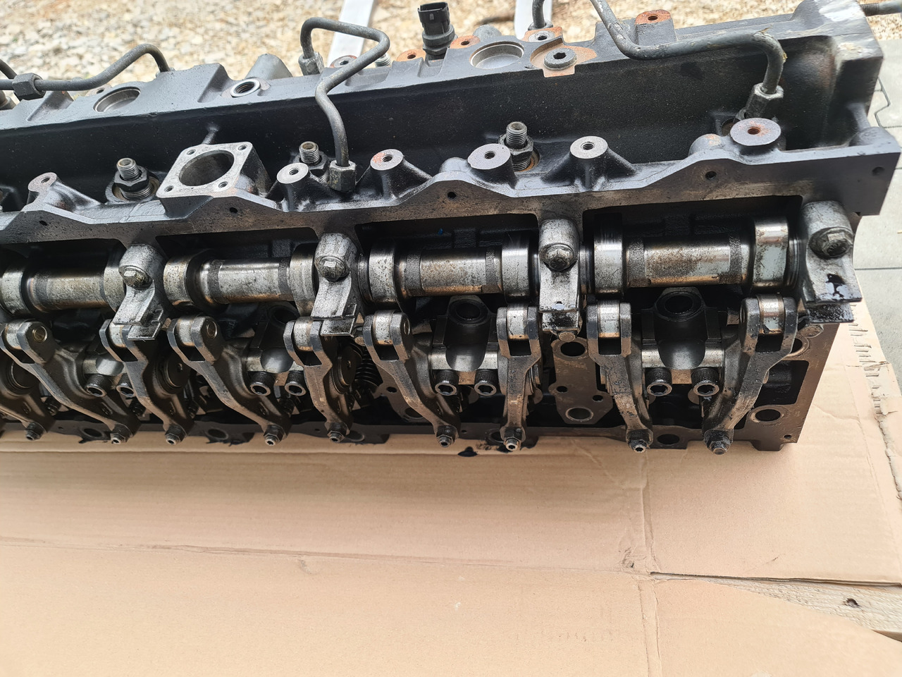 MAN TGX TGA / CYLINDER HEAD / D20 ENGINE / EURO 3 4 5 / WORLDWIDE DELIVERY - Kepala silinder: gambar 4 MAN TGX TGA / CYLINDER HEAD / D20 ENGINE / EURO 3 4 5 / WORLDWIDE DELIVERY - Kepala silinder: gambar 4