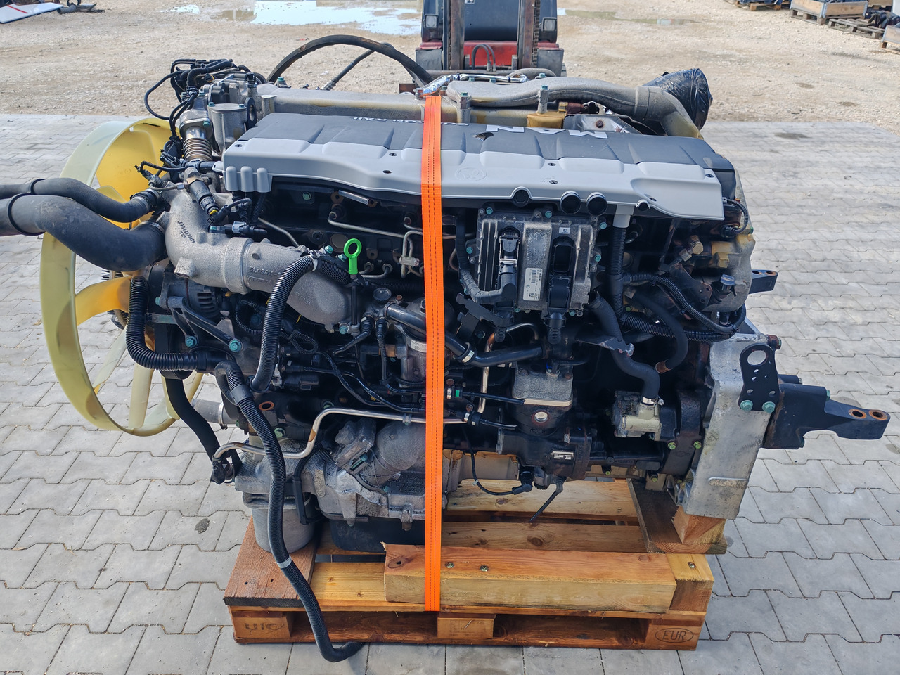 MAN TGX TGS / D2676 LF46 / EURO6 / COMPLETE ENGINE - Mesin: gambar 4 MAN TGX TGS / D2676 LF46 / EURO6 / COMPLETE ENGINE - Mesin: gambar 4