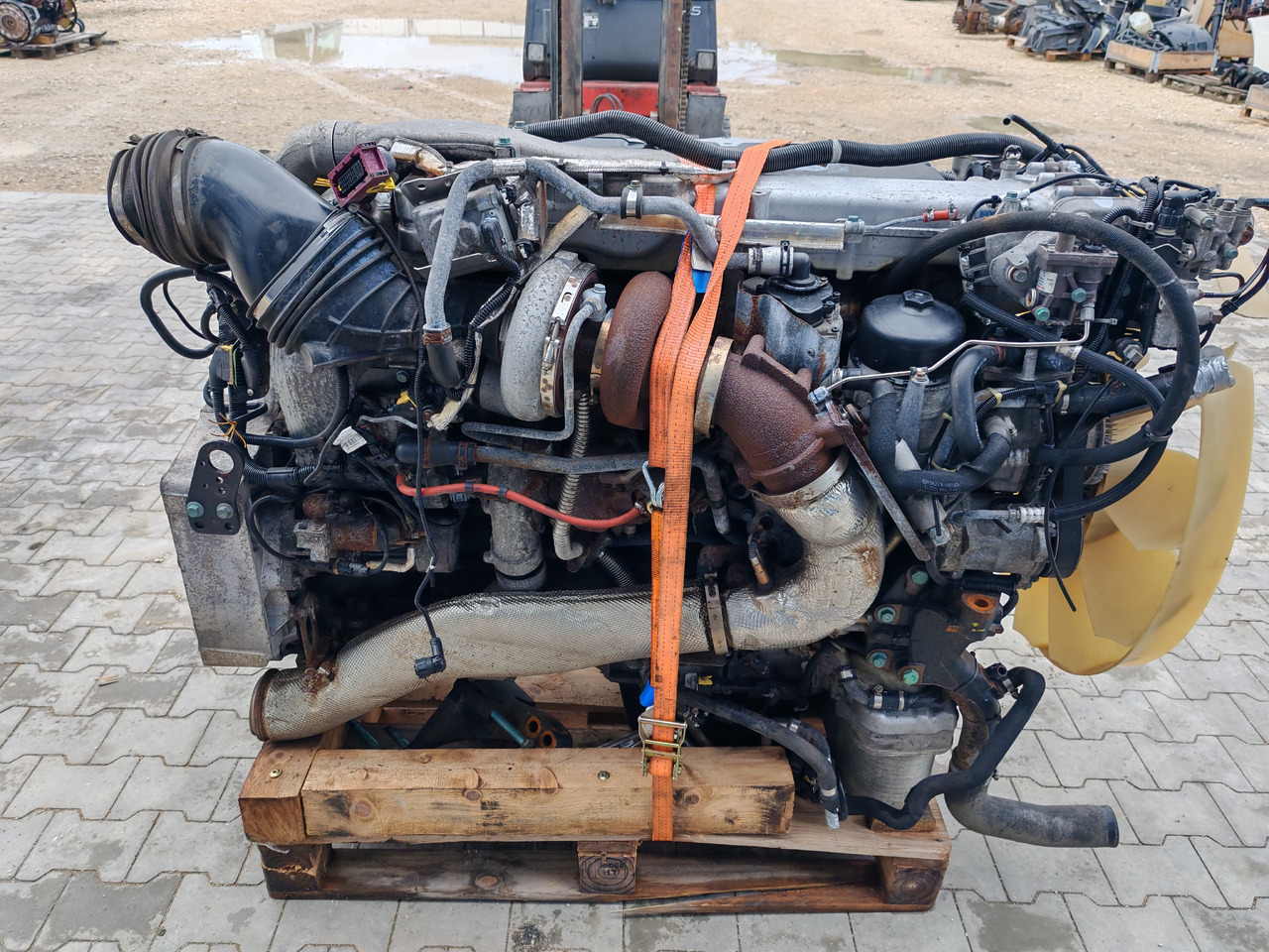 MAN TGX TGS / D2676 LF51 / EURO 6 / COMPLETE ENGINE - Mesin: gambar 4 MAN TGX TGS / D2676 LF51 / EURO 6 / COMPLETE ENGINE - Mesin: gambar 4
