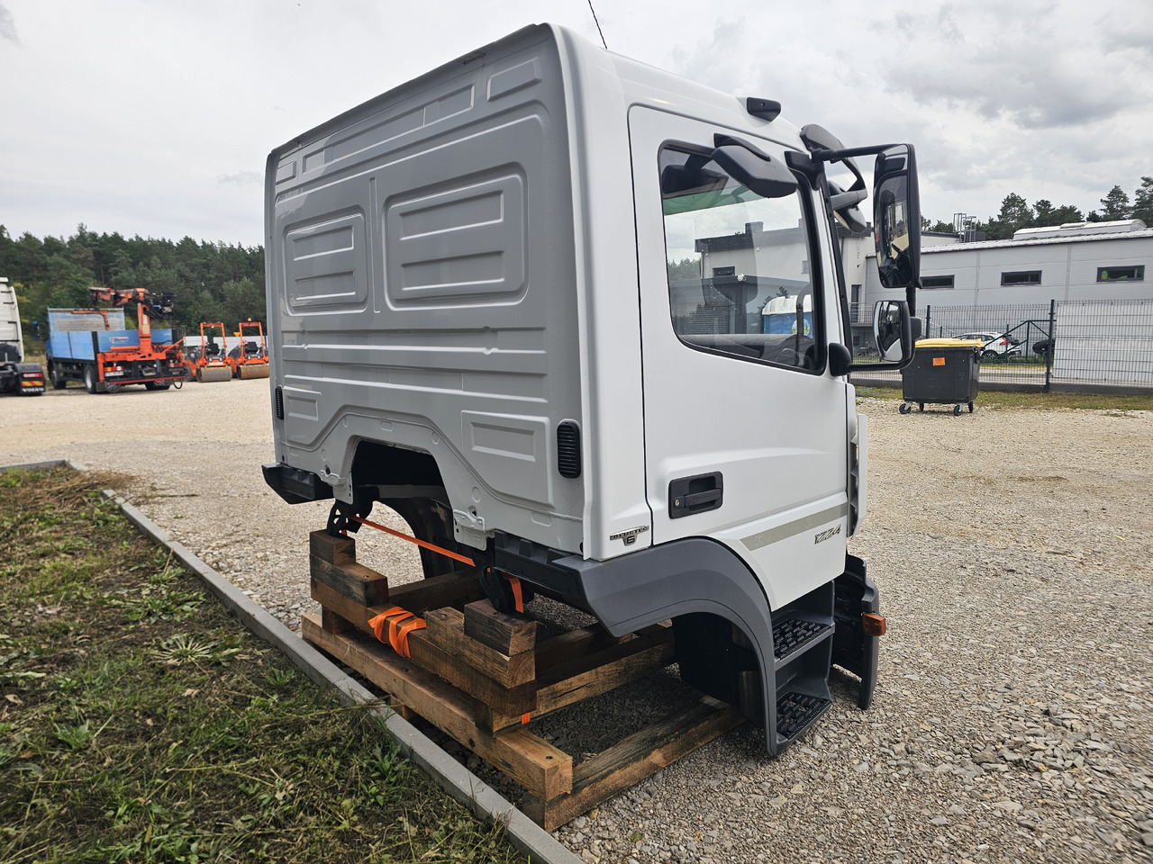 MERCEDES-BENZ ATEGO EURO 6 / COMPLETE CABINE - Kabin: gambar 5 MERCEDES-BENZ ATEGO EURO 6 / COMPLETE CABINE - Kabin: gambar 5