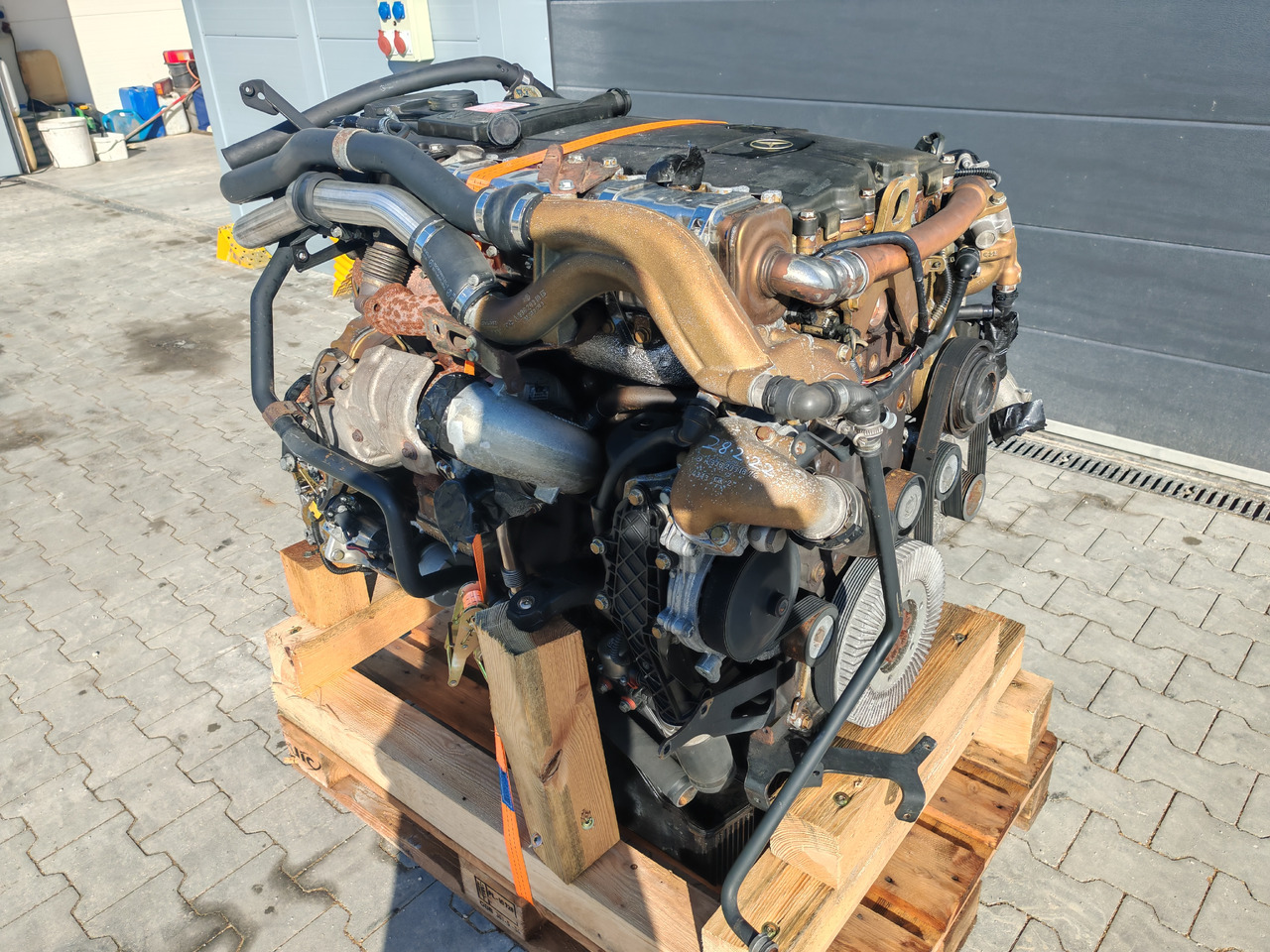MERCEDES-BENZ ENGINE / OM936LA / ATEGO ANTOS CLASS ROAP MAUS / WORLDWIDE DELIVERY - Mesin: gambar 2 MERCEDES-BENZ ENGINE / OM936LA / ATEGO ANTOS CLASS ROAP MAUS / WORLDWIDE DELIVERY - Mesin: gambar 2