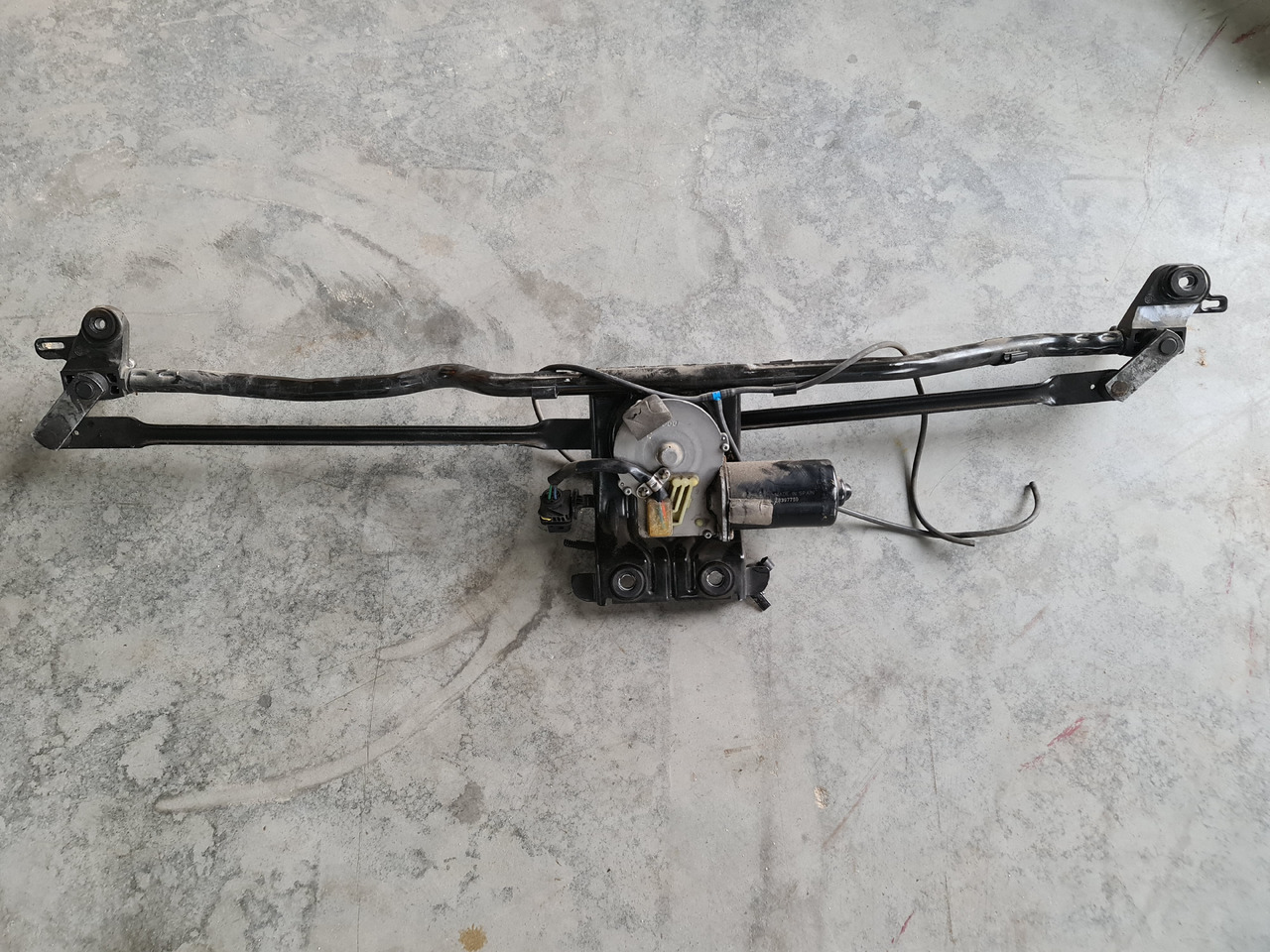 RENAULT RANGE T / WIPERS MECHANISM - Wiper: gambar 3 RENAULT RANGE T / WIPERS MECHANISM - Wiper: gambar 3