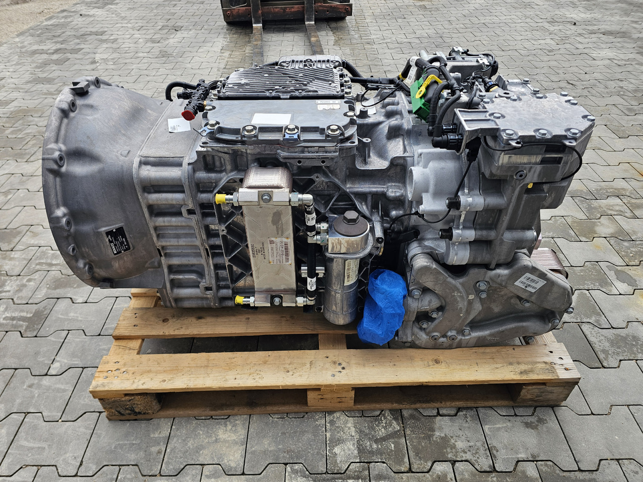 Gearbox RENAULT VOLVO GEARBOX / AT2612 G TRAG-G / RETARDER / NEVER USED / WORLDWIDE DELIVERY: gambar 8