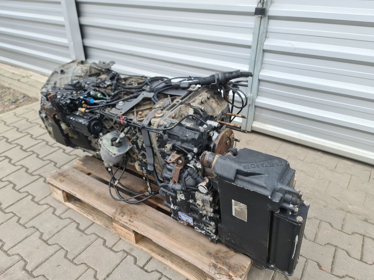 Renault MAGNUM PREMIUM DXI Renault 16S2221TD 16 S 2221 TD 1343050002 5010613562 16.41-1.00 INTARDER ECOSPLIT IT 6085005044 1616902 - Gearbox untuk Truk: gambar 3 Renault MAGNUM PREMIUM DXI Renault 16S2221TD 16 S 2221 TD 1343050002 5010613562 16.41-1.00 INTARDER ECOSPLIT IT 6085005044 1616902 - Gearbox untuk Truk: gambar 3