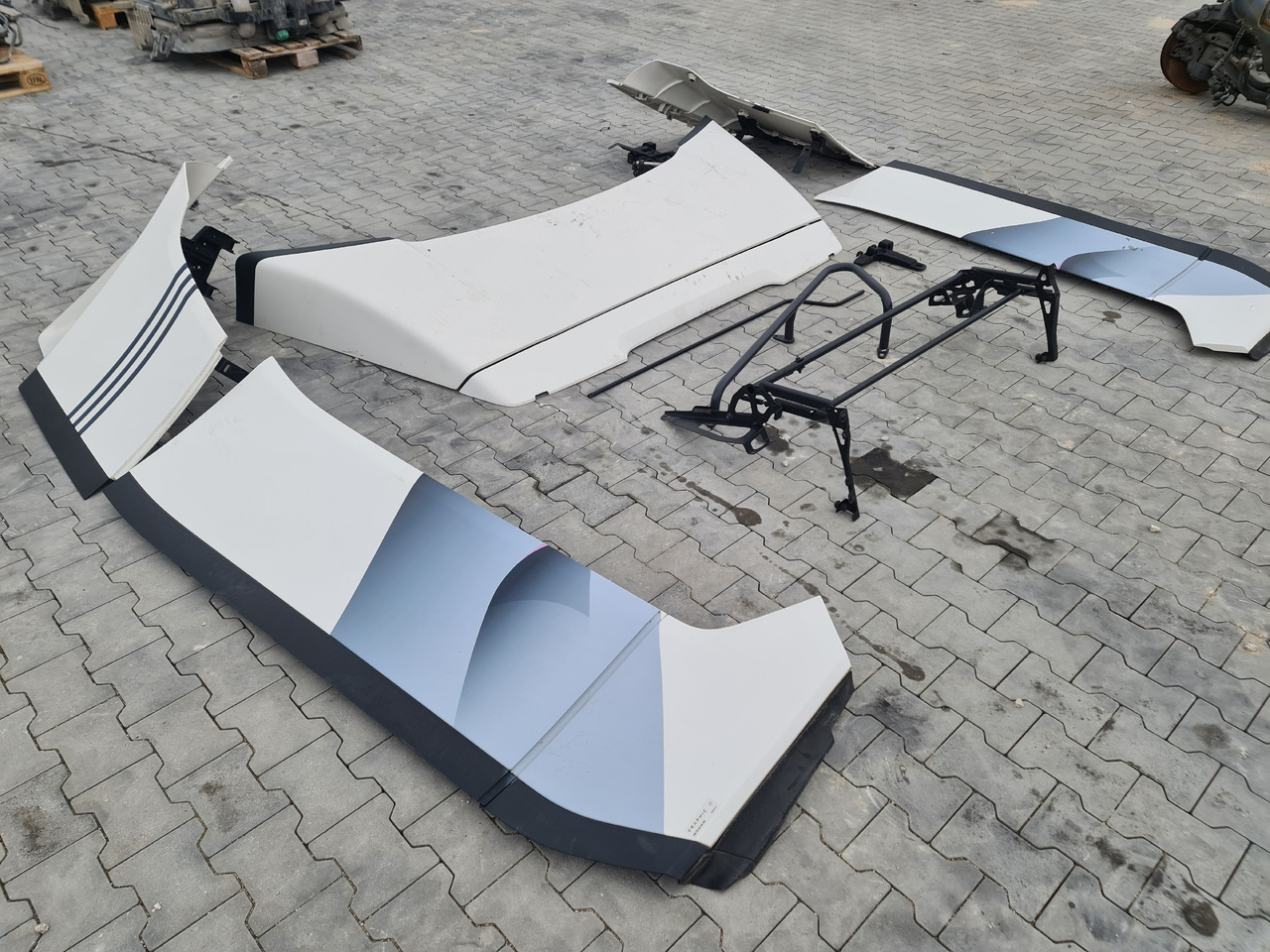 Aerodinamika/ Spoiler SCANIA R NGT FULL CABIN SPOILERS SET / CR20H CABINE: gambar 1