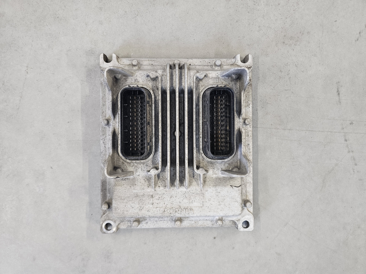 SCANIA R450 EURO 6 / CMS1 CONTROL UNIT / 2660726 - ECU: gambar 2 SCANIA R450 EURO 6 / CMS1 CONTROL UNIT / 2660726 - ECU: gambar 2