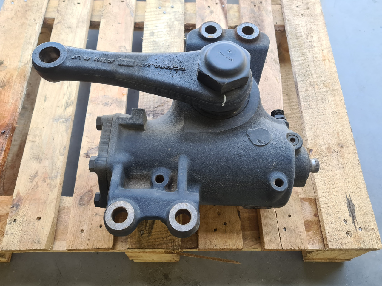 SCANIA STEERING COLUMN / NTG NTS NEW MODEL / WORLDWIDE DELIVERY - Roda gigi kemudi: gambar 5 SCANIA STEERING COLUMN / NTG NTS NEW MODEL / WORLDWIDE DELIVERY - Roda gigi kemudi: gambar 5