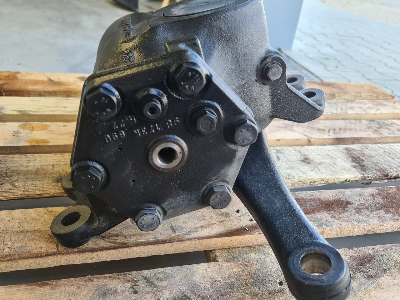 SCANIA STEERING COLUMN / NTG NTS NEW MODEL / WORLDWIDE DELIVERY - Roda gigi kemudi: gambar 2 SCANIA STEERING COLUMN / NTG NTS NEW MODEL / WORLDWIDE DELIVERY - Roda gigi kemudi: gambar 2