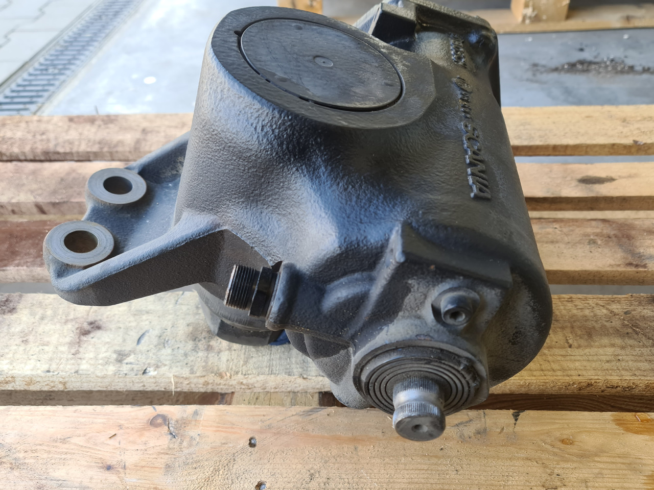 SCANIA STEERING COLUMN / NTG NTS NEW MODEL / WORLDWIDE DELIVERY - Roda gigi kemudi: gambar 3 SCANIA STEERING COLUMN / NTG NTS NEW MODEL / WORLDWIDE DELIVERY - Roda gigi kemudi: gambar 3