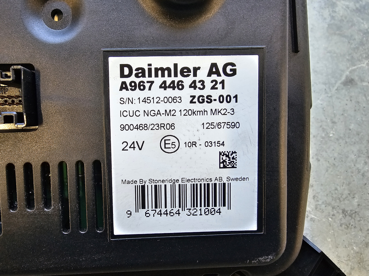 MERCEDES-BENZ ATEGO EURO 6 / DASHBOARD COUNTER / A9674464321 ZGS-001 - Suku cadang: gambar 4 MERCEDES-BENZ ATEGO EURO 6 / DASHBOARD COUNTER / A9674464321 ZGS-001 - Suku cadang: gambar 4