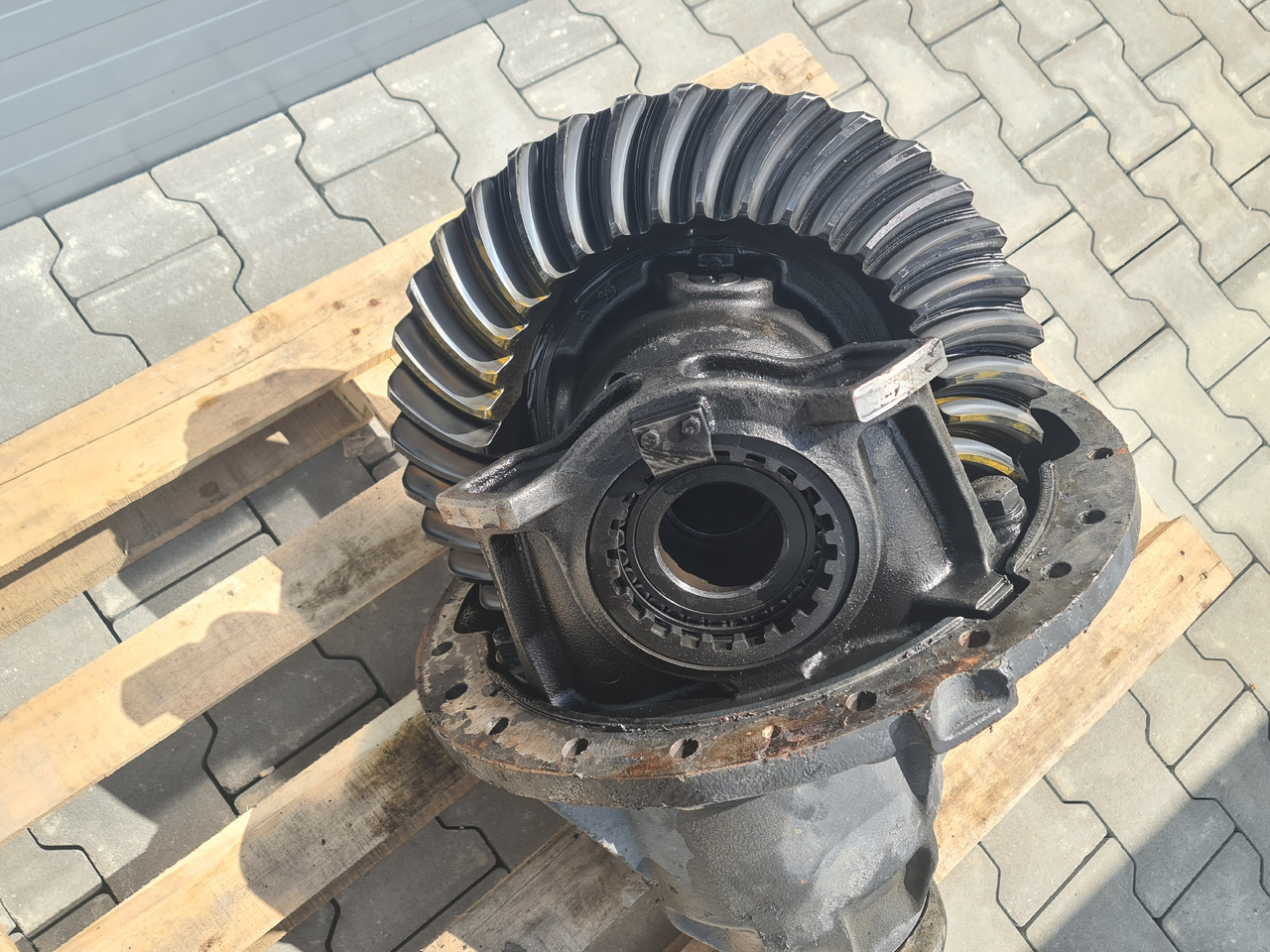 VOLVO DIFFERENTIAL DIFF / MS18X / RSS1360 / RATIO 2.85 37-13 / WORLDWIDE DELIVERY - As roda belakang: gambar 3 VOLVO DIFFERENTIAL DIFF / MS18X / RSS1360 / RATIO 2.85 37-13 / WORLDWIDE DELIVERY - As roda belakang: gambar 3