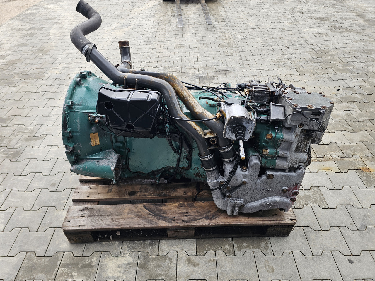 VOLVO FH13 FH16 / GEARBOX / RETARDER / VTO2814B / MANUAL / WORLDWIDE DELIVERY - Gearbox: gambar 5 VOLVO FH13 FH16 / GEARBOX / RETARDER / VTO2814B / MANUAL / WORLDWIDE DELIVERY - Gearbox: gambar 5