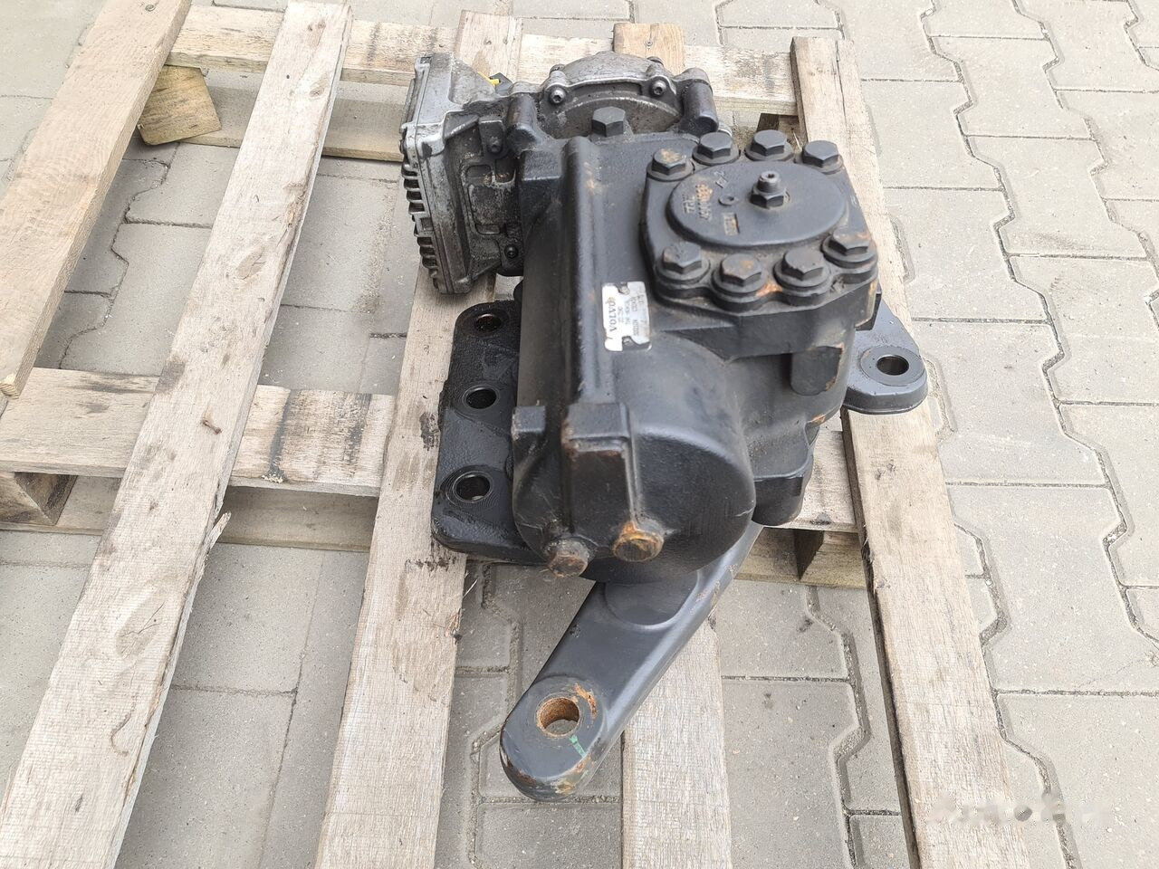 Volvo FH4 ELEKTRYCZNE WSPOMAGANIE ELECTRIC COLUMN Volvo FH4 - Kolom kemudi untuk Truk: gambar 3 Volvo FH4 ELEKTRYCZNE WSPOMAGANIE ELECTRIC COLUMN Volvo FH4 - Kolom kemudi untuk Truk: gambar 3