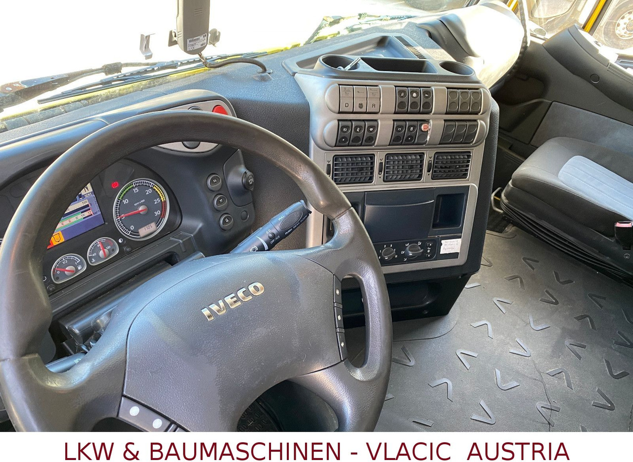 Iveco STRALIS AS190S45 - Truk dengan terpal samping: gambar 5 Iveco STRALIS AS190S45 - Truk dengan terpal samping: gambar 5