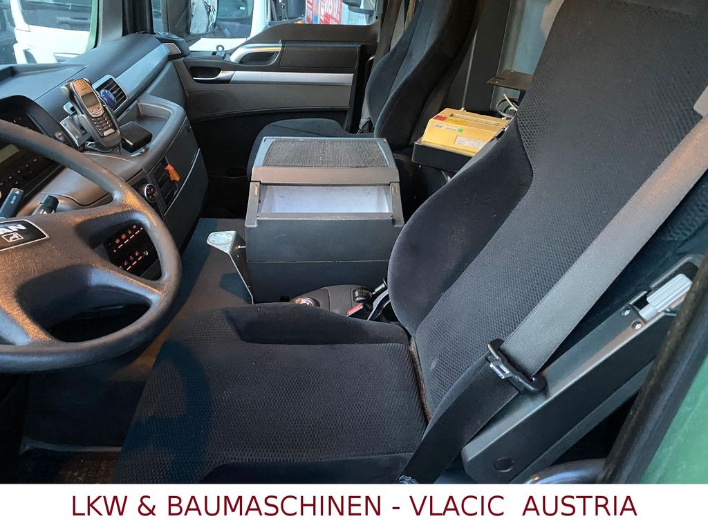 MAN TGS 26.400 Gastankwagen mit Pumpe und Wage22000L MAN TGS 26.400 Gastankwagen mit Pumpe und Wage22000L - Truk tangki: gambar 5 MAN TGS 26.400 Gastankwagen mit Pumpe und Wage22000L MAN TGS 26.400 Gastankwagen mit Pumpe und Wage22000L - Truk tangki: gambar 5