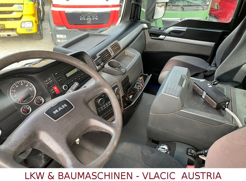 MAN TGS 33.440 (6x4) EEV Abrollkipper MAN TGS 33.440 (6x4) EEV Abrollkipper - Hook lift: gambar 5 MAN TGS 33.440 (6x4) EEV Abrollkipper MAN TGS 33.440 (6x4) EEV Abrollkipper - Hook lift: gambar 5